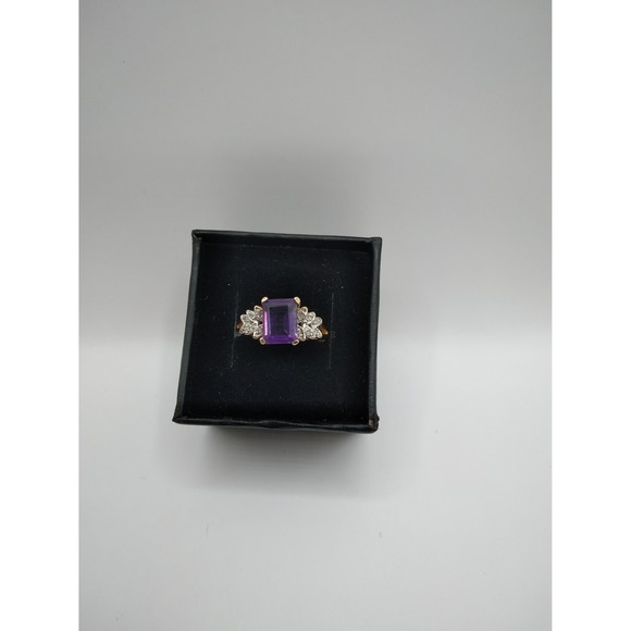 10kt Gold Amethyst ring - Picture 2 of 10
